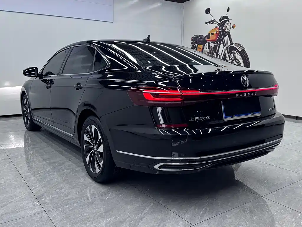 Volkswagen Passat 2023