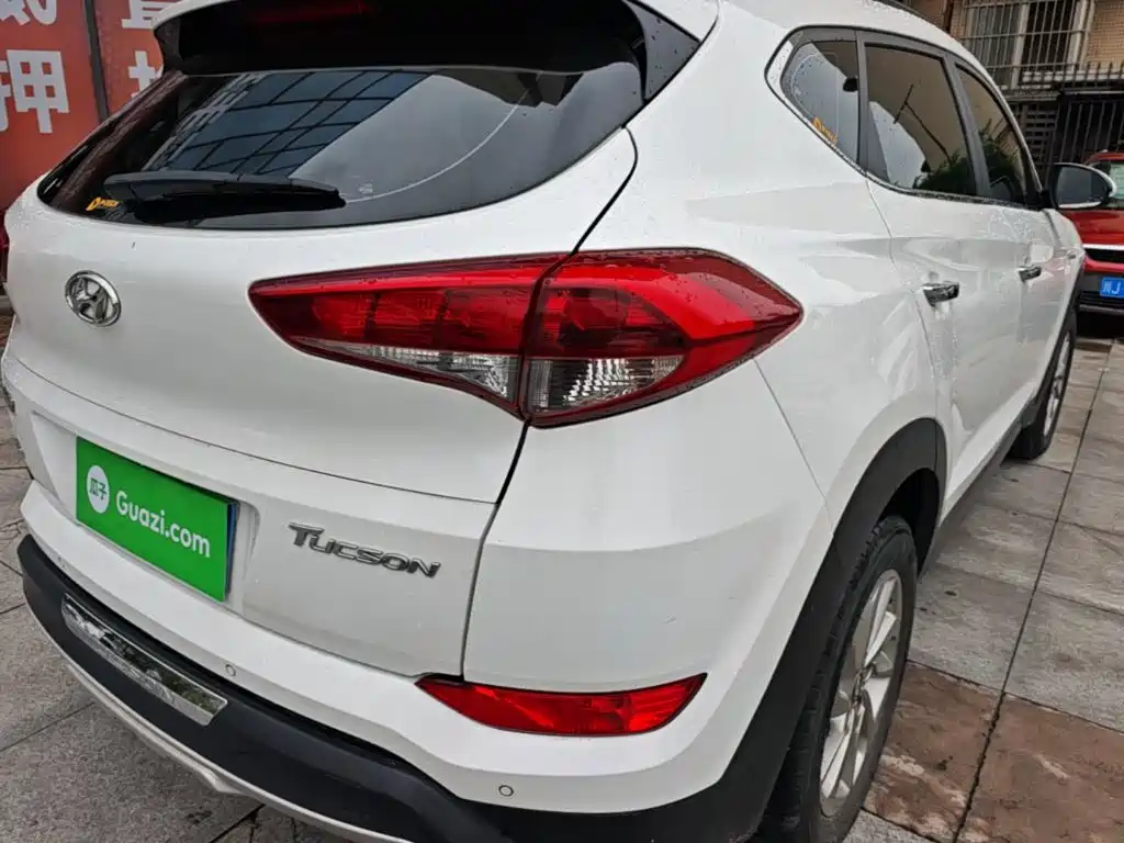 Hyundai Tucson 2015 — фото 8