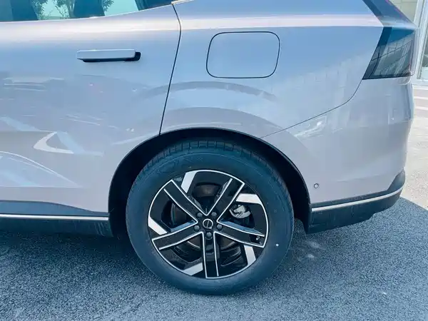 Volvo XC70 Plug-In Hybrid 2025