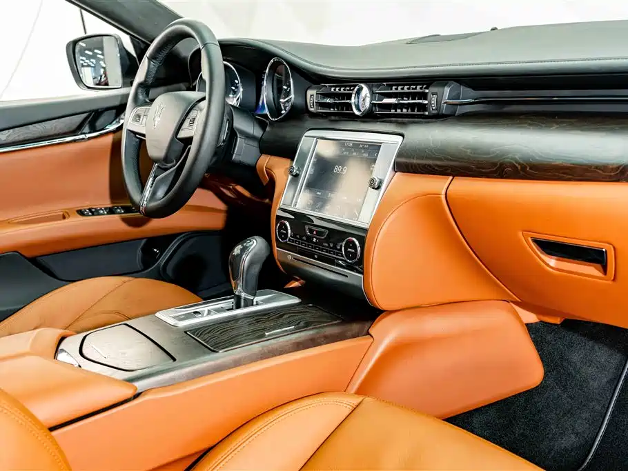 Maserati Quattroporte 2014 — фото 17