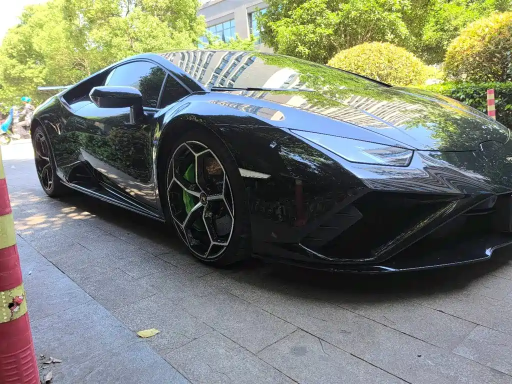 Lamborghini Huracán 2022