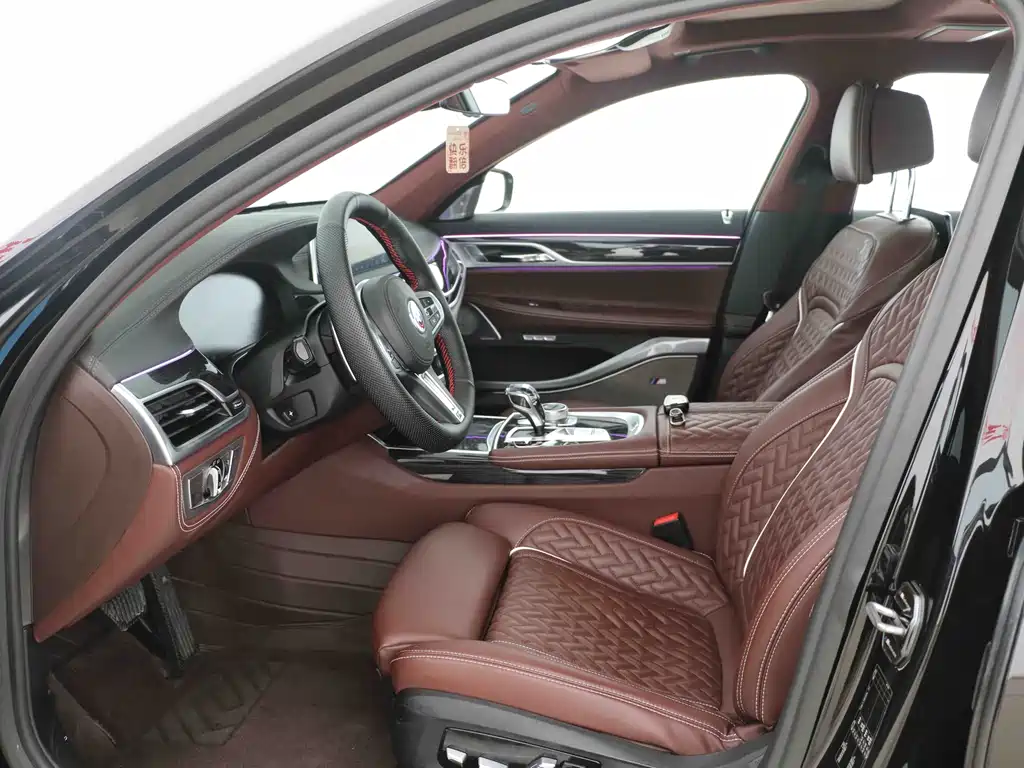 BMW 7 Series 2018 — фото 10