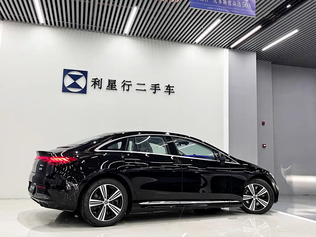 Mercedes-Benz EQE 2025