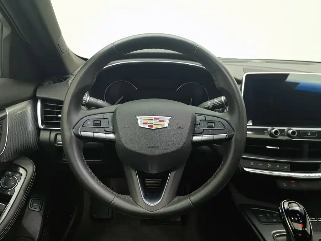 Cadillac CT5 2021 — фото 11