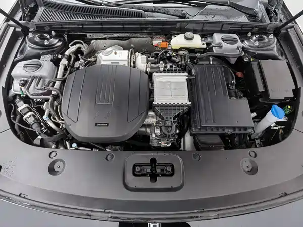 Hongqi H5 PHEV 2026
