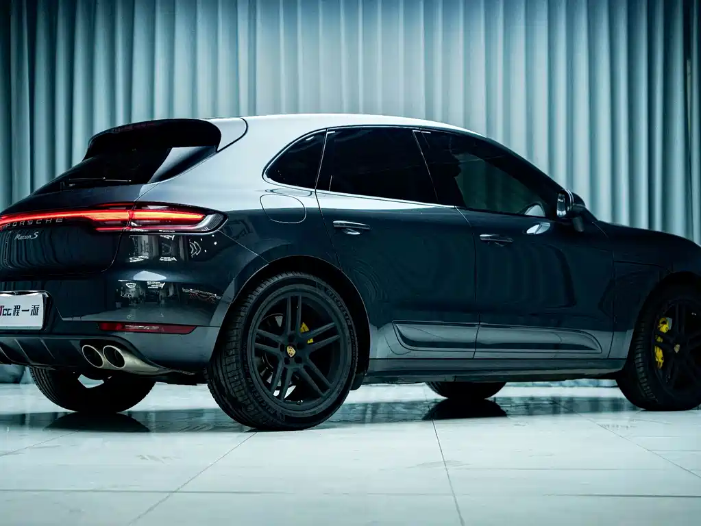 Porsche Macan 2021 — фото 14