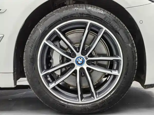 BMW 5 Series New Energy 2023