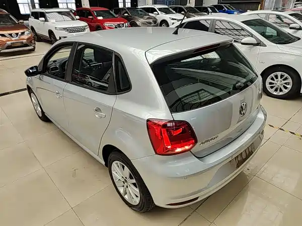 Volkswagen Polo 2014