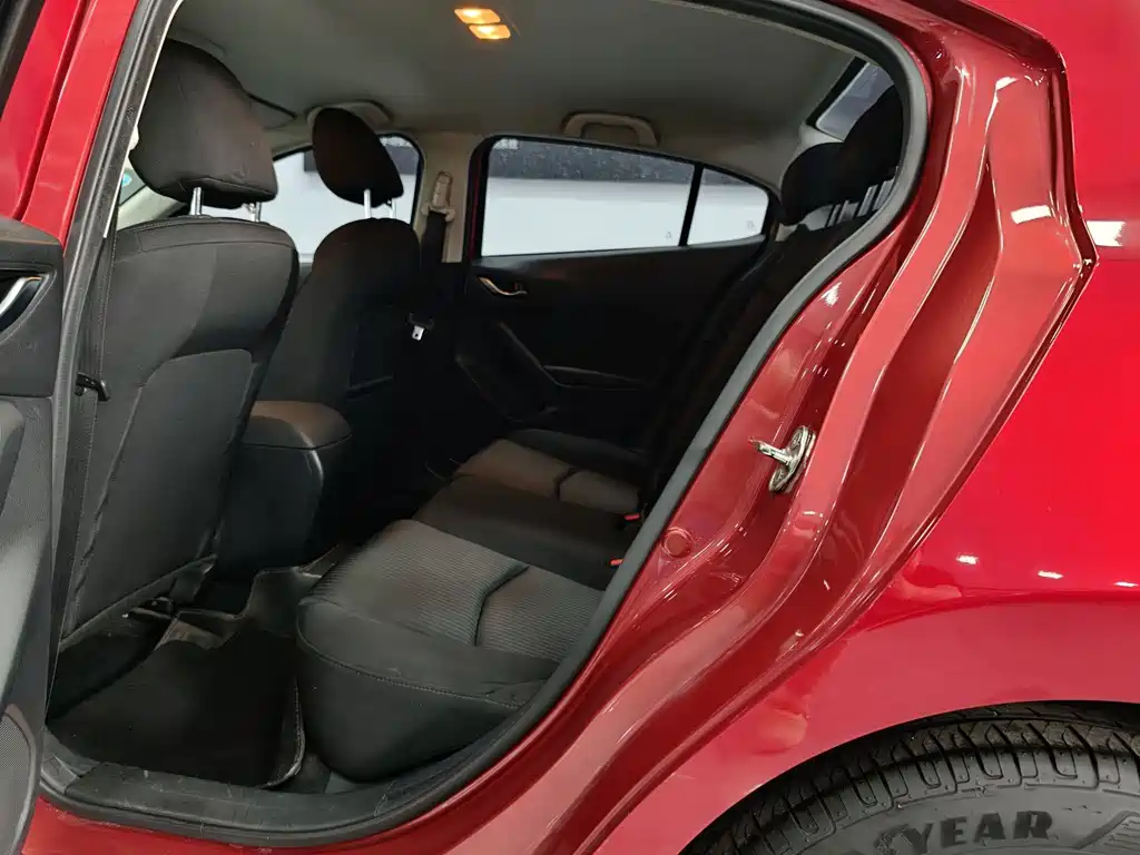 Mazda 3 Angkesela 2016