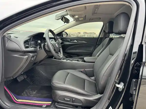 Buick Regal 2025