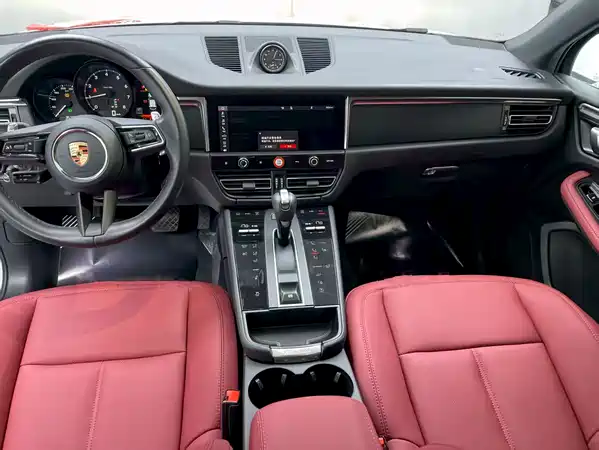 Porsche Macan 2023