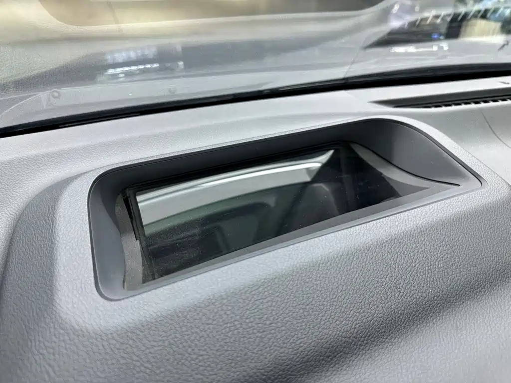 Toyota Alphard 2024 — фото 20