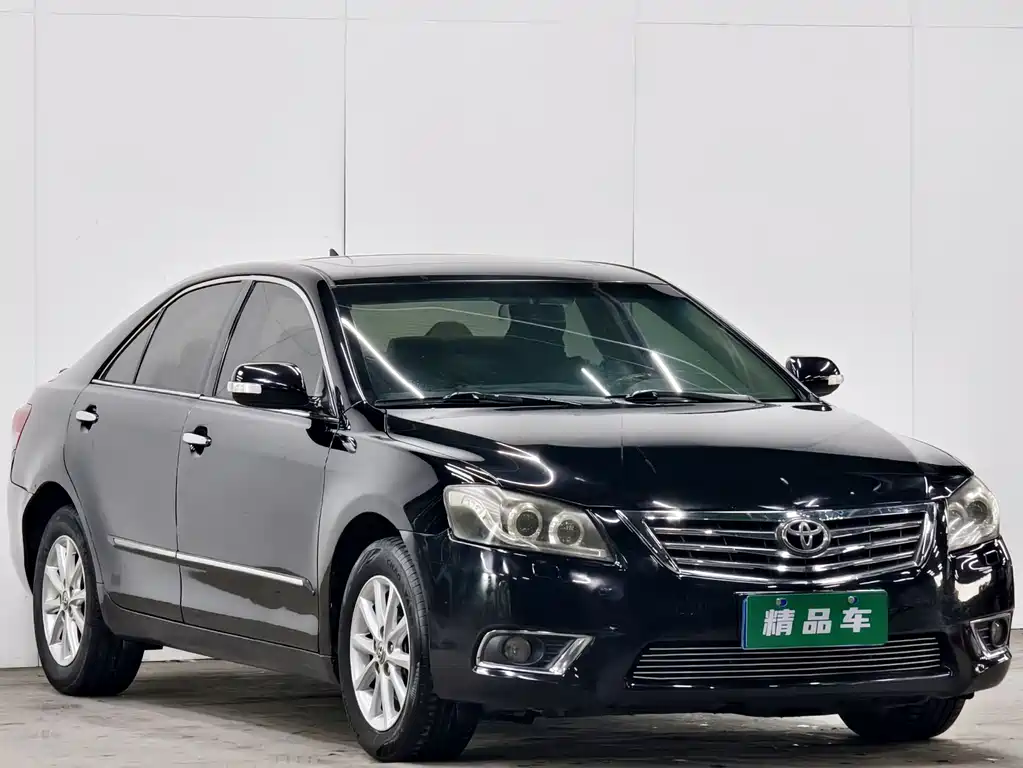 Toyota Camry 2011 — фото 3