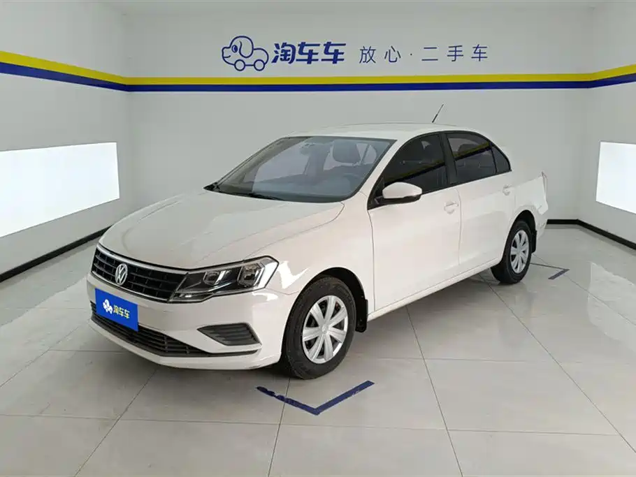Volkswagen Jetta 2018 — фото 1