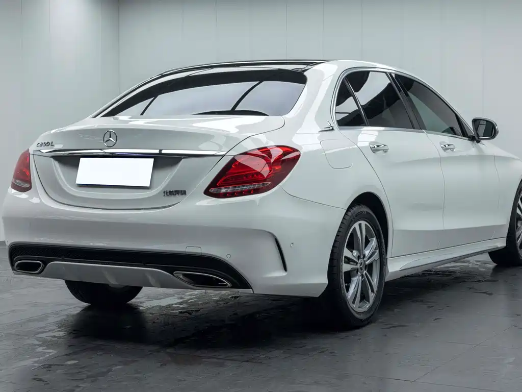 Mercedes-Benz C-Class 2018 — фото 14
