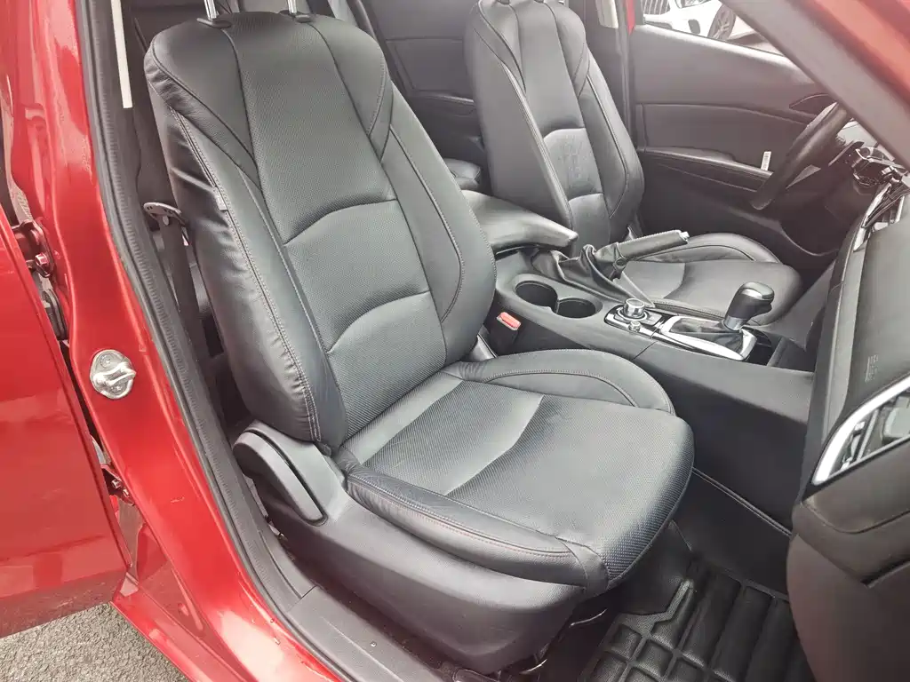 Mazda 3 Axela 2015 — фото 17