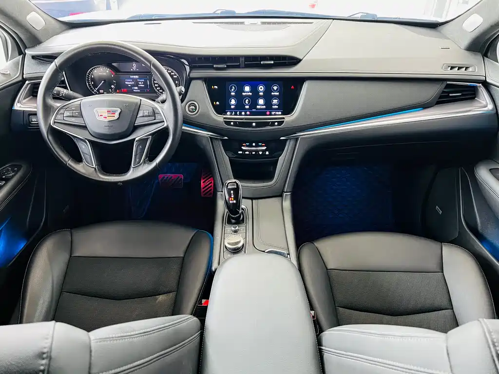 Cadillac XT5 2019 — фото 18