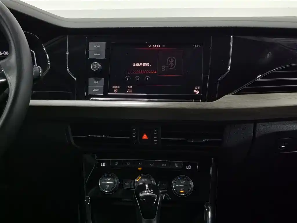 Volkswagen Passat 2019 — фото 12