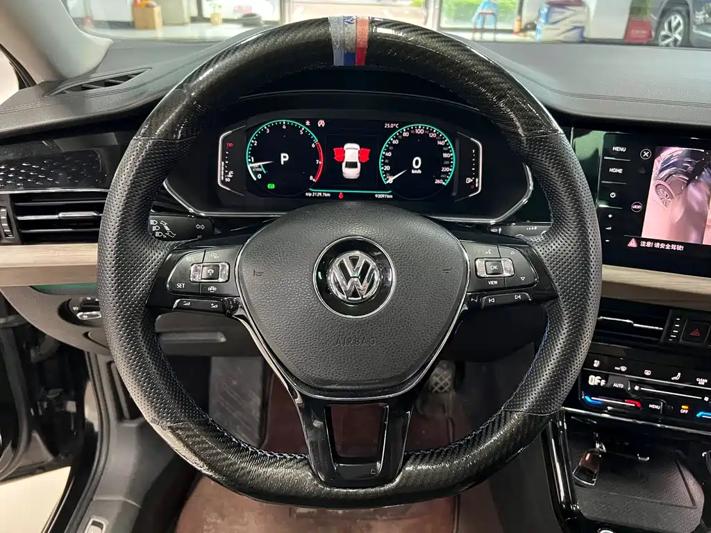 Volkswagen Passat 2021 — фото 13