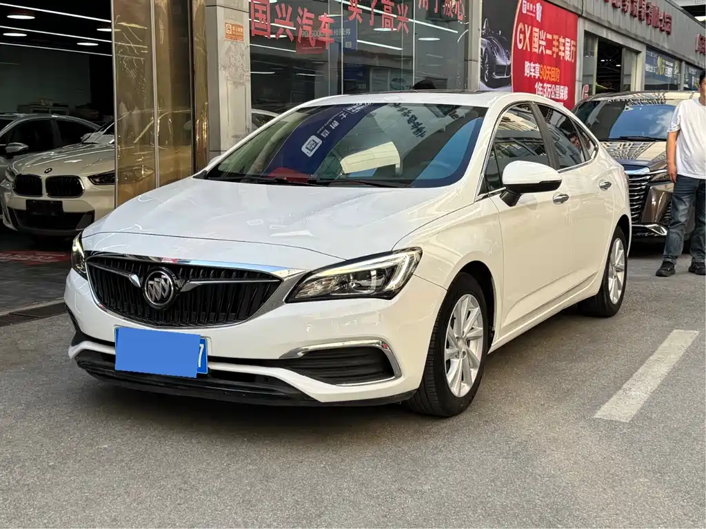 Buick Verano 2018 — фото 1