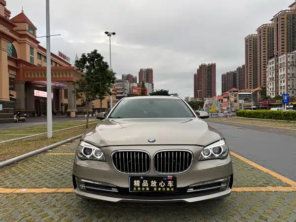 BMW 7 Series 2011