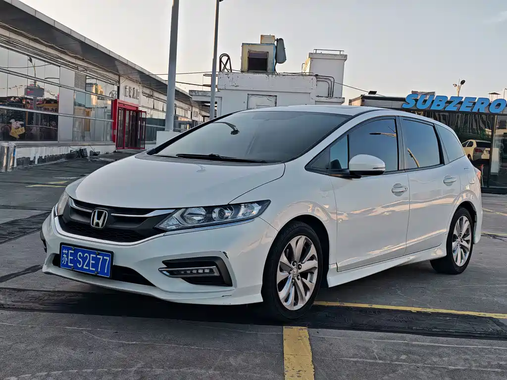 Honda Jade 2017