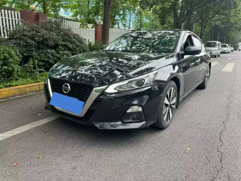Nissan Teana 2023
