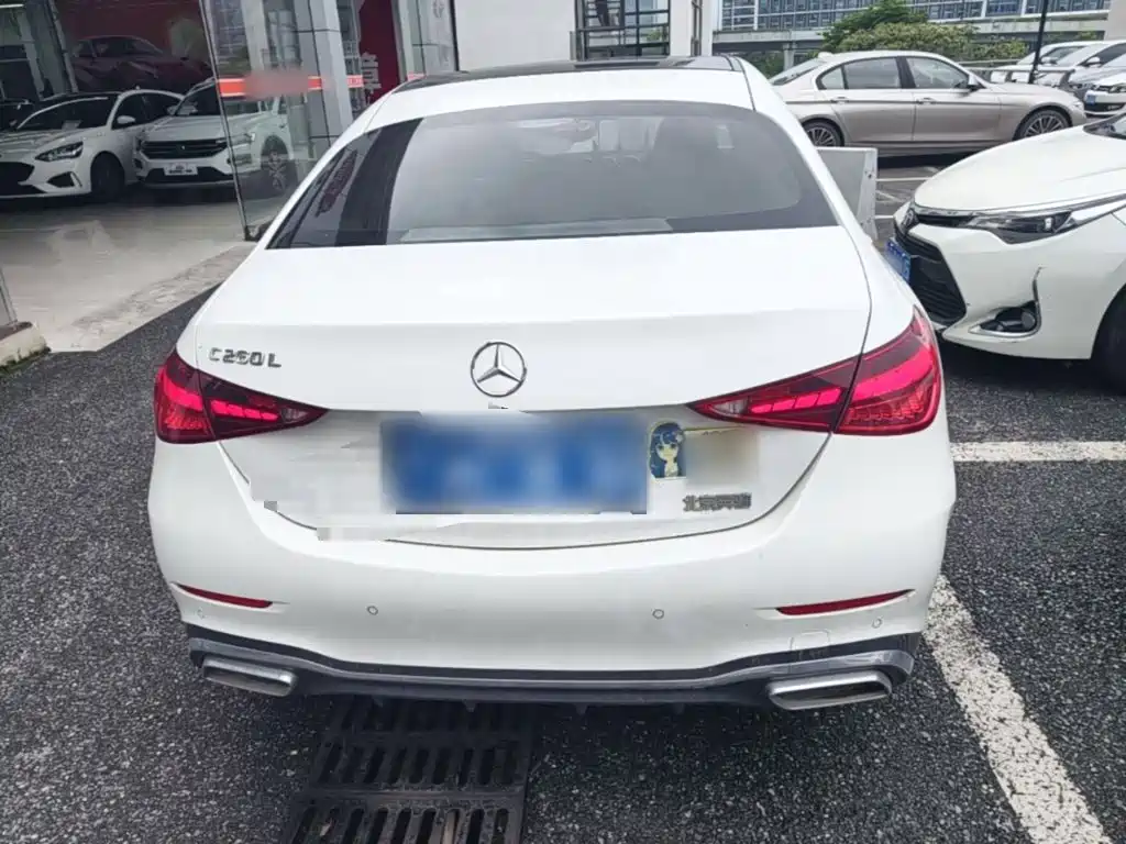 Mercedes-Benz C-Class 2023