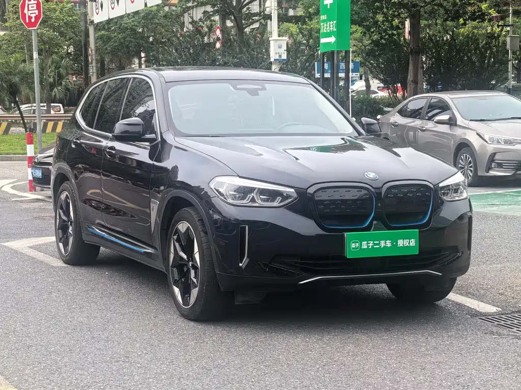 BMW iX3 2020 — фото 3
