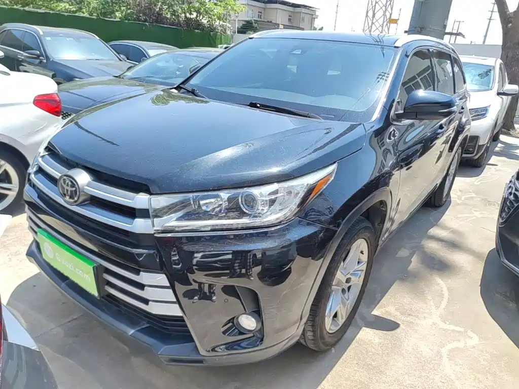 Toyota Highlander 2021 — фото 2