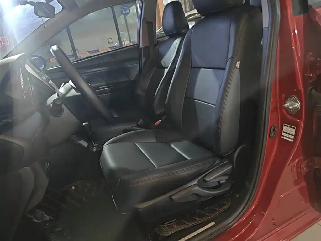 Toyota Yaris L 2018 — фото 15