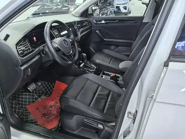 Volkswagen T-Roc 2021
