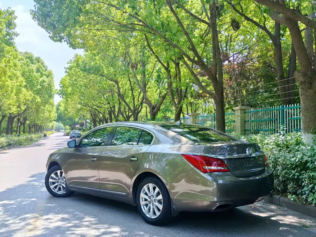 Buick LaCrosse 2014 — фото 16