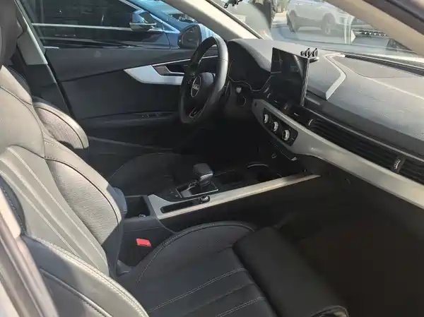 Audi A4L 2022