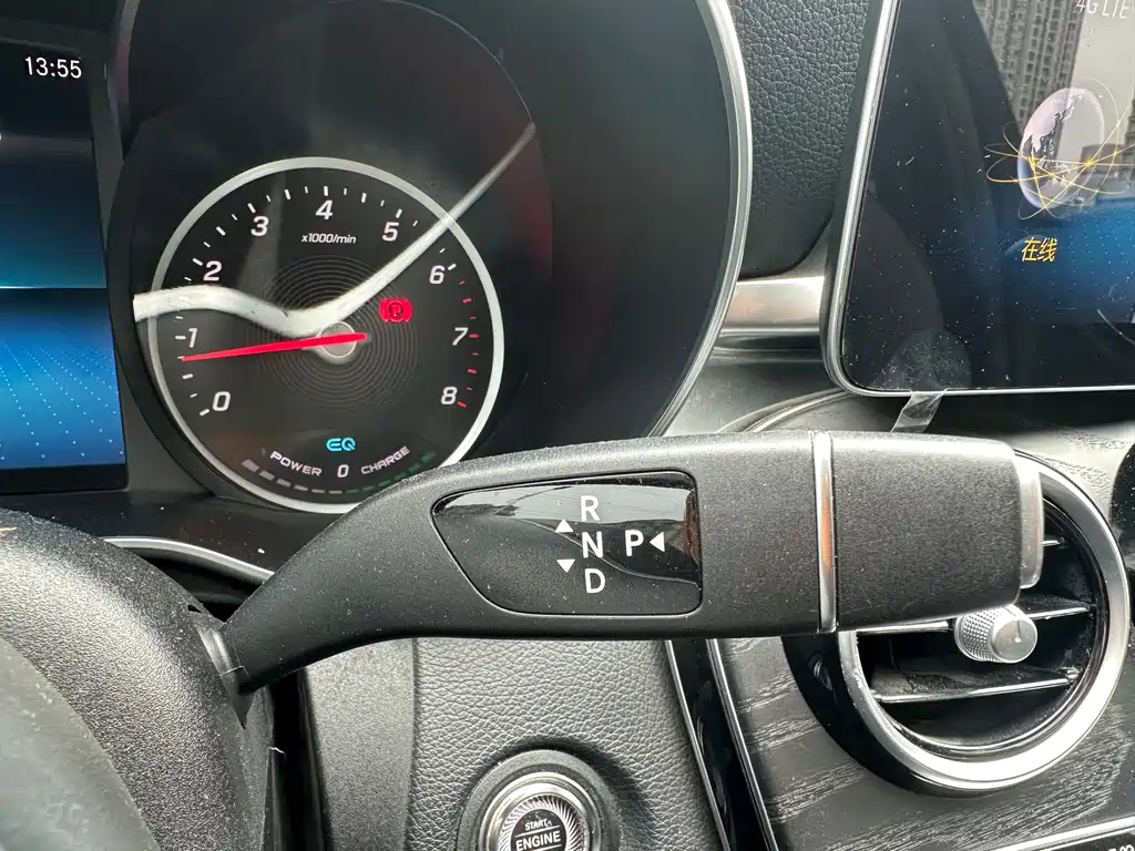 Mercedes-Benz C-Class 2019 — фото 20