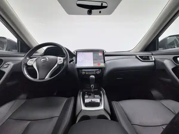 Nissan X-Trail 2015