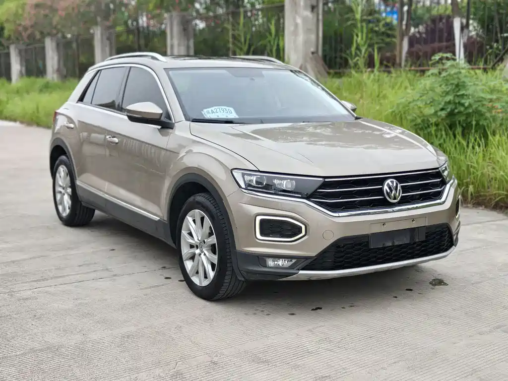 Volkswagen T-Roc 2021 — фото 3