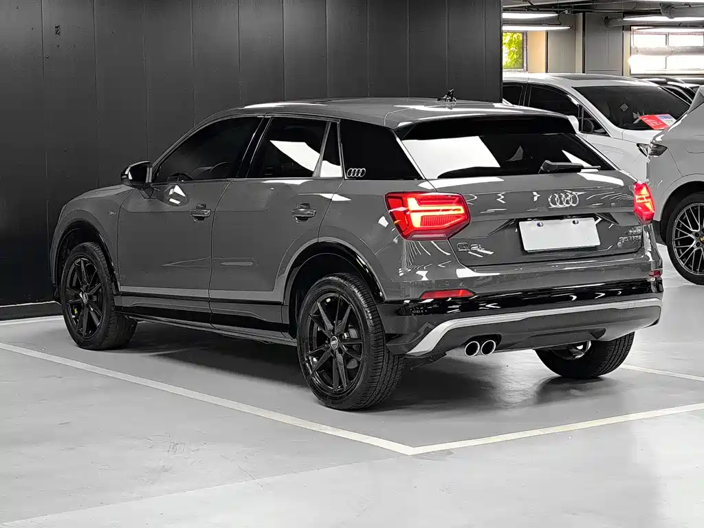 Audi Q2L 2021 — фото 16