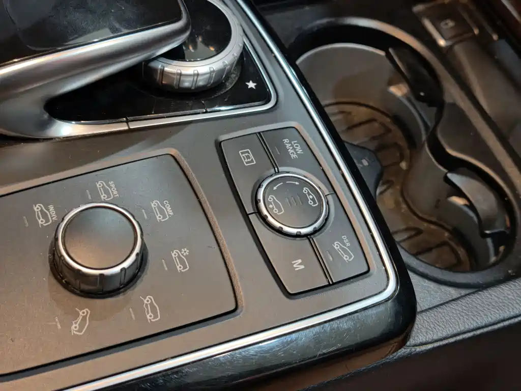 Mercedes-Benz GLS 2016 — фото 12