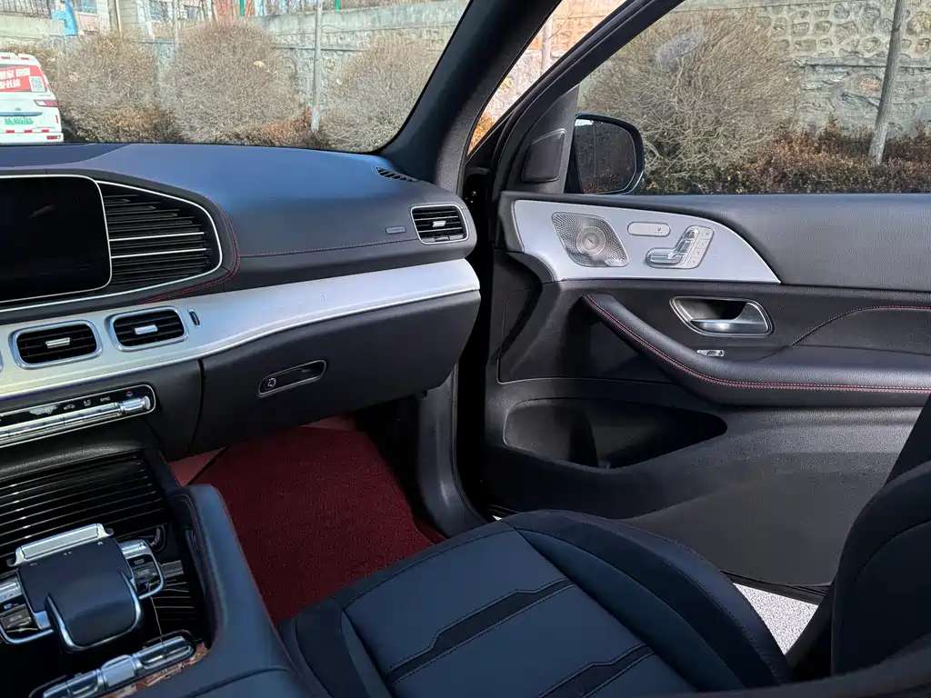 Mercedes-Benz GLE AMG 2021 — фото 13
