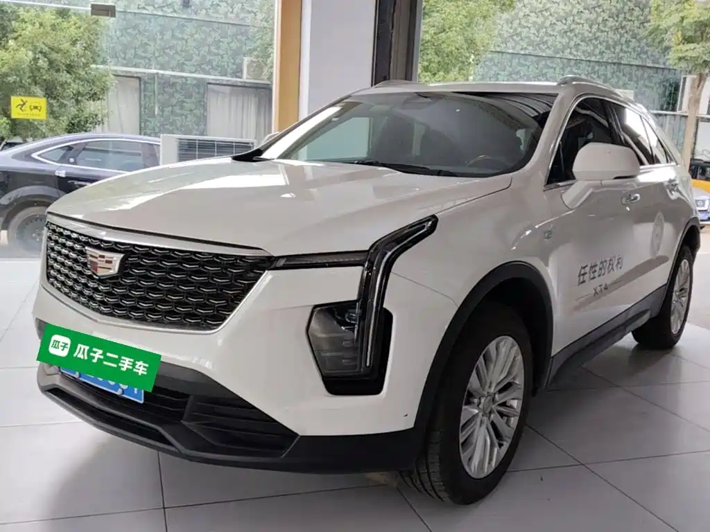 Cadillac XT4 2024 — фото 1
