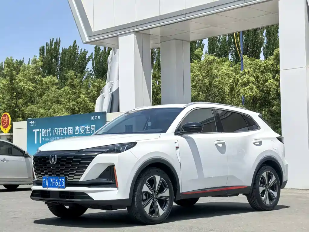 Changan CS55PLUS 2022 — фото 1