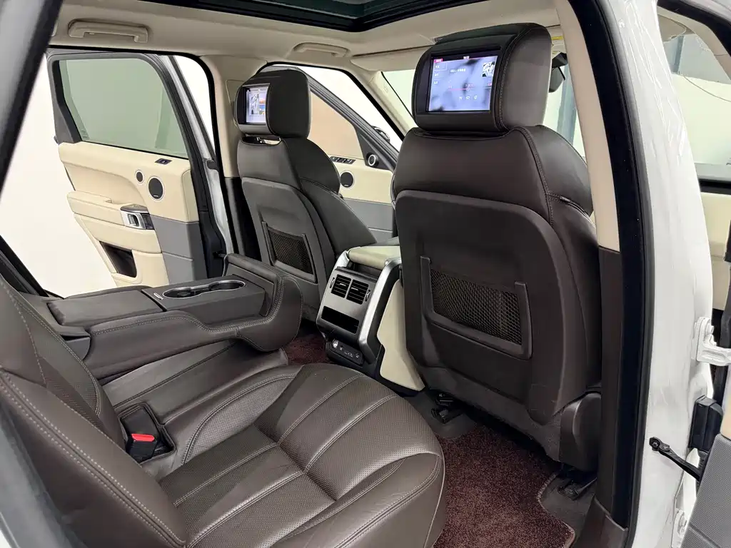 Land Rover Sport 2018 — фото 16