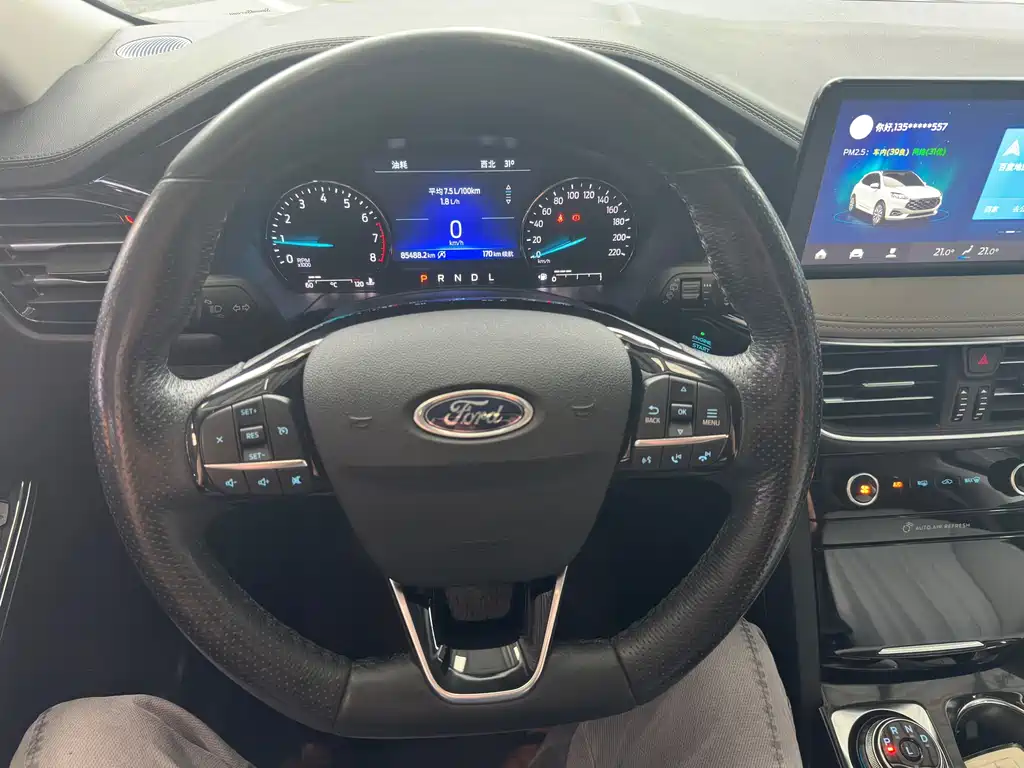 Ford Escape 2022 — фото 11