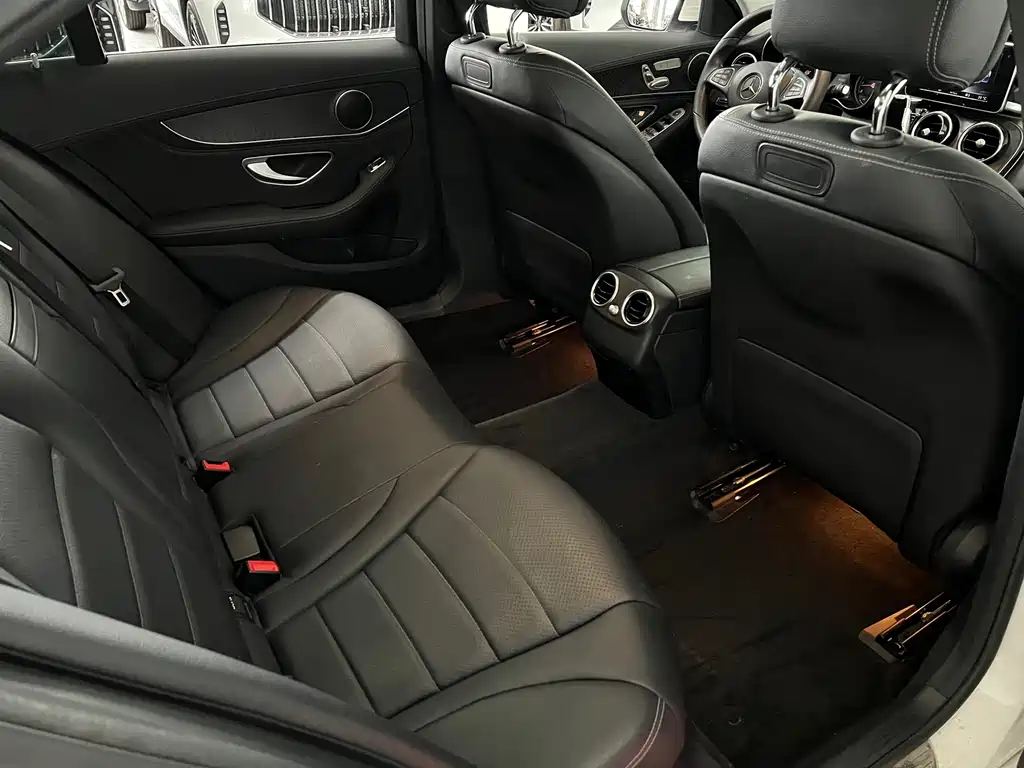 Mercedes-Benz C-Class 2017 — фото 21