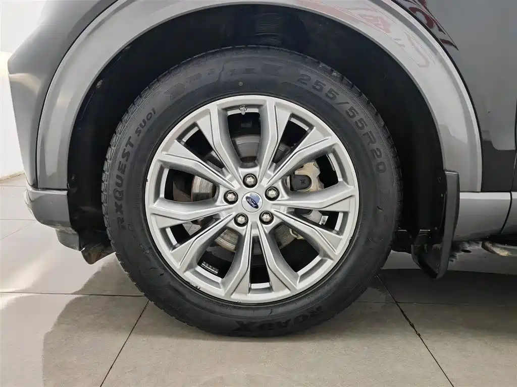 Ford Explorer 2020 — фото 17