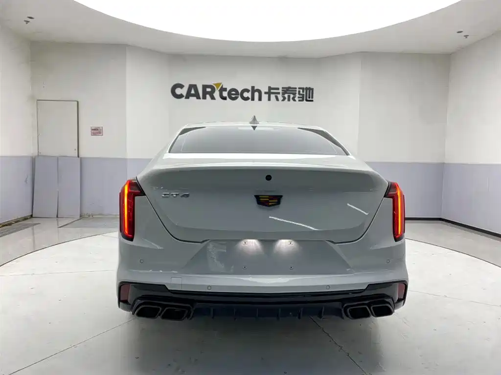 Cadillac CT4 2023 — фото 6