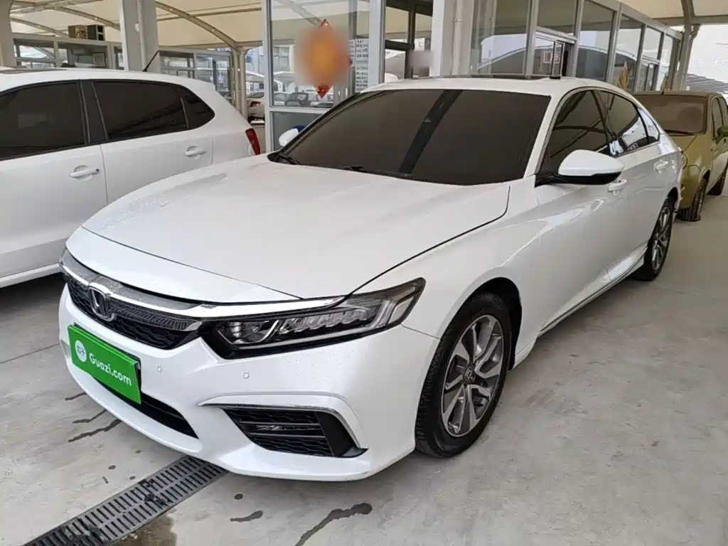 Honda Inspire 2021 — фото 1