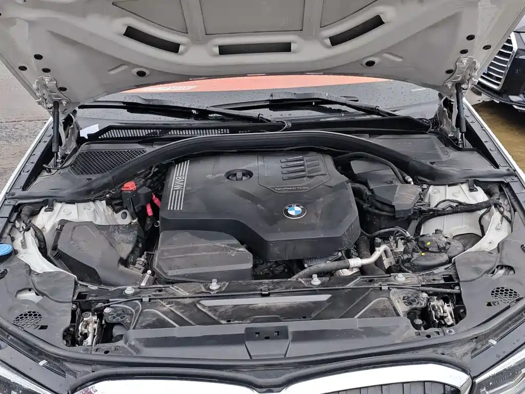 BMW 3 Series 2022 — фото 13