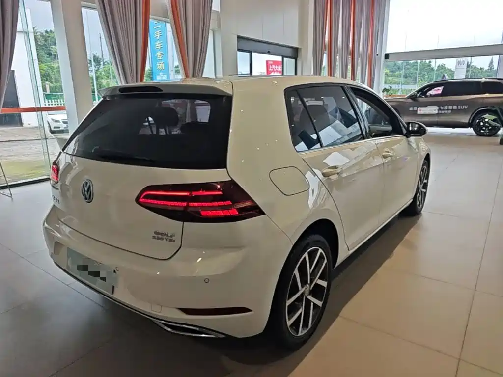 Volkswagen Golf 2018 — фото 7